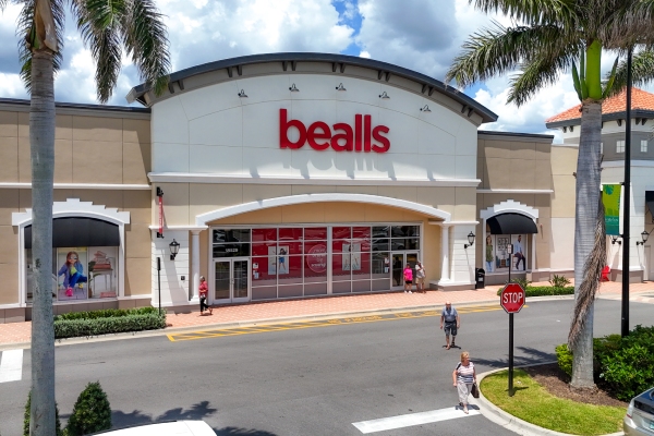 Bealls storefront at Cocoplum Village Shops