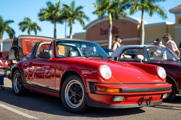 red car